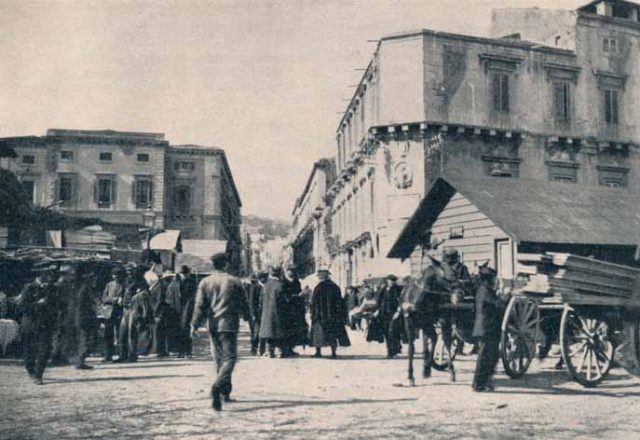 daheim_09_h28_s10_messina_piazza-cairoli