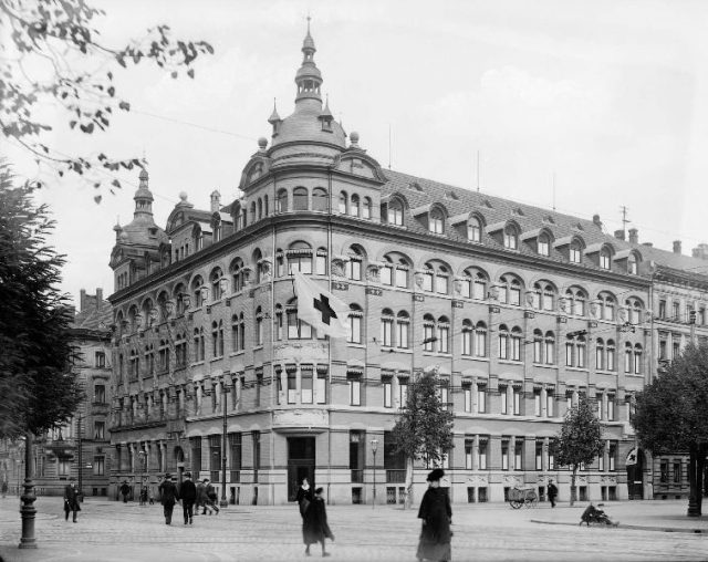 velhagen-klasing-verlagsgebaude-um-1912 velhagen-klasing-verlagsgebaude-um-1912