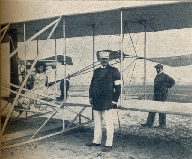 sz-09_10-1.-deutsche-frau-in-flugmaschine sz-09_10-1.-deutsche-frau-in-flugmaschine