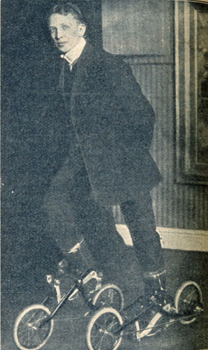 sz-09-10-s.-332_fahrrader-an-den-fuen sz-09-10-s.-332_fahrrader-an-den-fuen