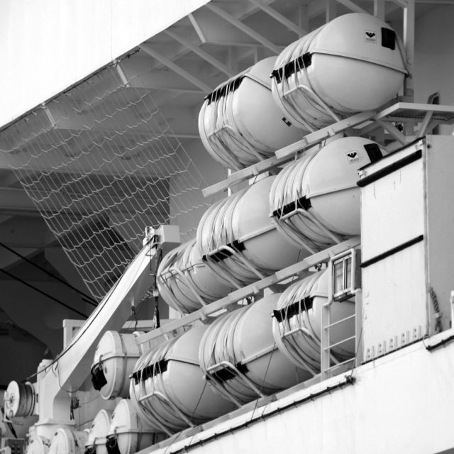 08_rettungsinseln 08_rettungsinseln