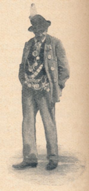 gl-1908-s.844_mann-in-vielen-medaillien gl-1908-s.844_mann-in-vielen-medaillien