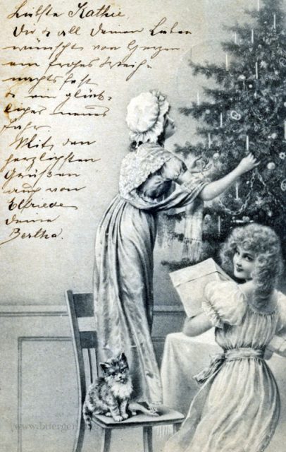 weihnachts-pk-frauen-beschmucken-weihnachtsbaum weihnachts-pk-frauen-beschmucken-weihnachtsbaum