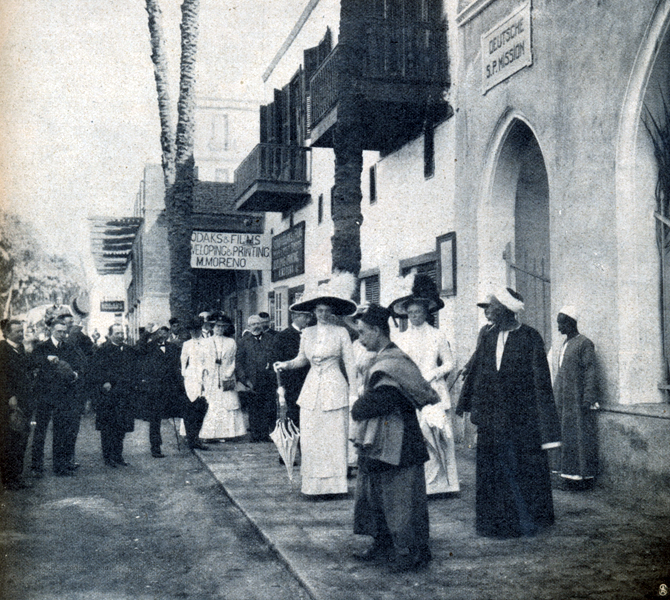 die-woche-1911-1.-s.53-nummer2-kronprinzessin-nach-gottesdienst die-woche-1911-1.-s.53-nummer2-kronprinzessin-nach-gottesdienst