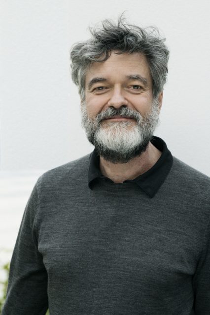 dsc8125_fin dsc8125_fin