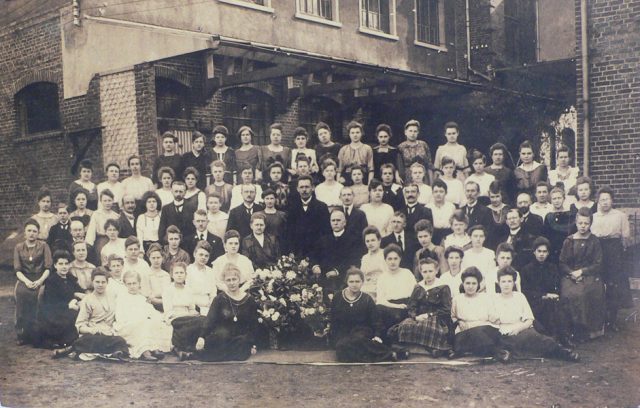 07_25-jahr-feier-1920