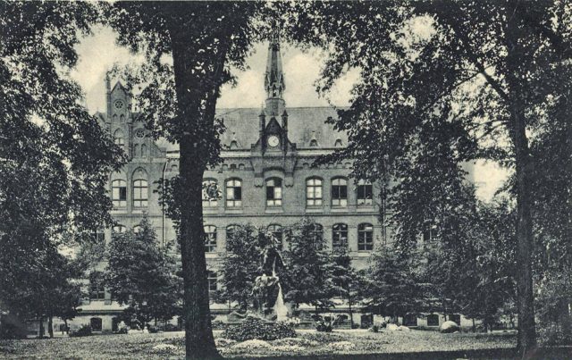 pk-herford-am-wittekindbrunnen-sm