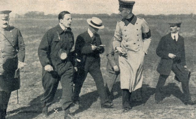 die-woche-11-band-1-s.994_lindpaintner-ist-der-sieger-der-ersten-etappe-kopie die-woche-11-band-1-s.994_lindpaintner-ist-der-sieger-der-ersten-etappe-kopie