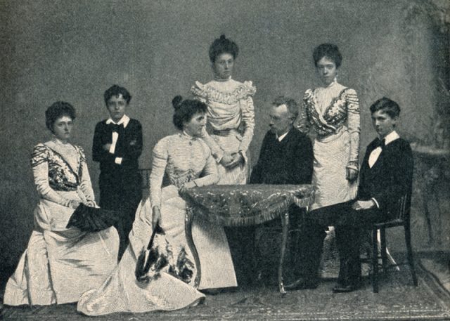 ulm-1900-1.-band-s.231_16ter-geburtstag-des-herzogs-karl-theodor-in-bayern-kopie ulm-1900-1.-band-s.231_16ter-geburtstag-des-herzogs-karl-theodor-in-bayern-kopie