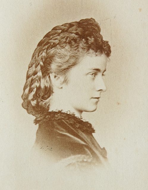 bild1_portrat-sophie-charlotte