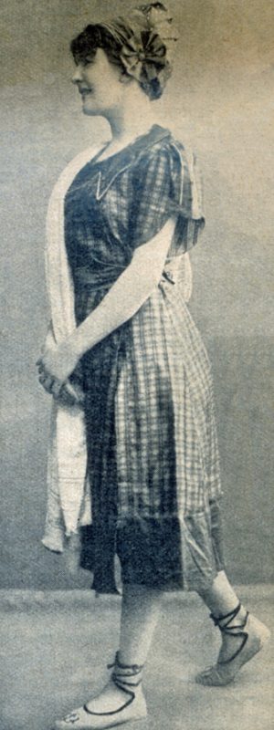 Rosa- und grünkarierter Anzug