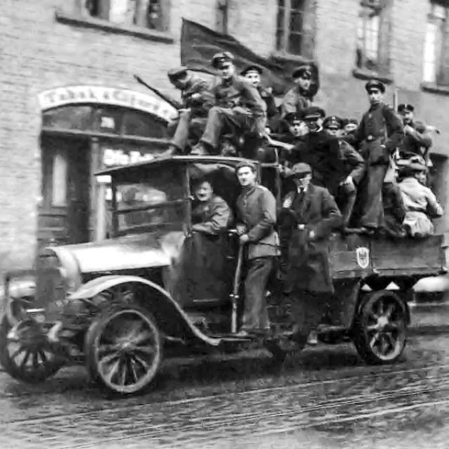 braunschweig_novemberrevolution_revolutionstruppen_lkw_15_h_xvi_h_i_1918_stadtarchiv_braunschweig_opt_300dpi_cmyk