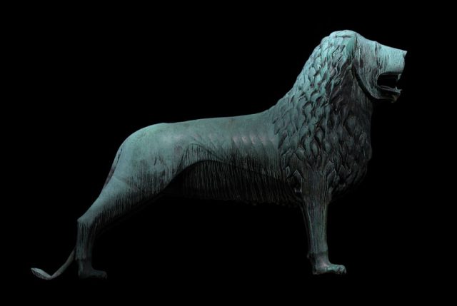 goslar_loewe-auf-schwarzem-fond_300dpi_cmyk