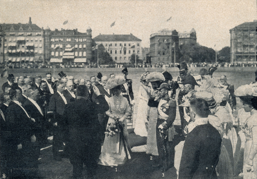 woche-09-nr.27-s.1136-besuch-zarrenpaar-in-stockholm-empfangen-von-vorsitzendem-stadtvertretung_sm woche-09-nr.27-s.1136-besuch-zarrenpaar-in-stockholm-empfangen-von-vorsitzendem-stadtvertretung_sm