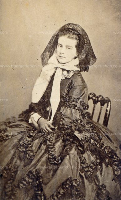 petra_marie12_sm petra_marie12_sm