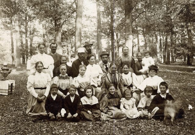 33_picknick_rjasnoe-6.10.1896-andreas-v.-sch_