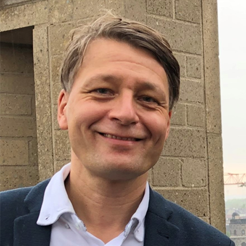 portraet-christoph-driessen-sm portraet-christoph-driessen-sm