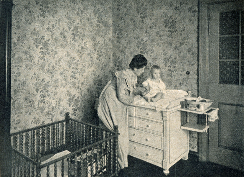 im-deutschen-hause-1-s.178-wickelkommode-und-laufrahmen