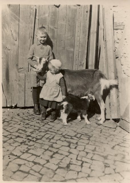 ruth_walt_ziege_1937_1