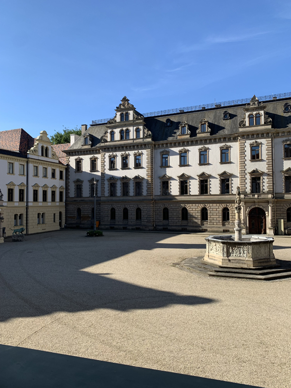 innenhof-in-regensburg innenhof-in-regensburg