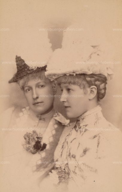 stefanie-v-belgien-mit-schwester-clementine-1888-1