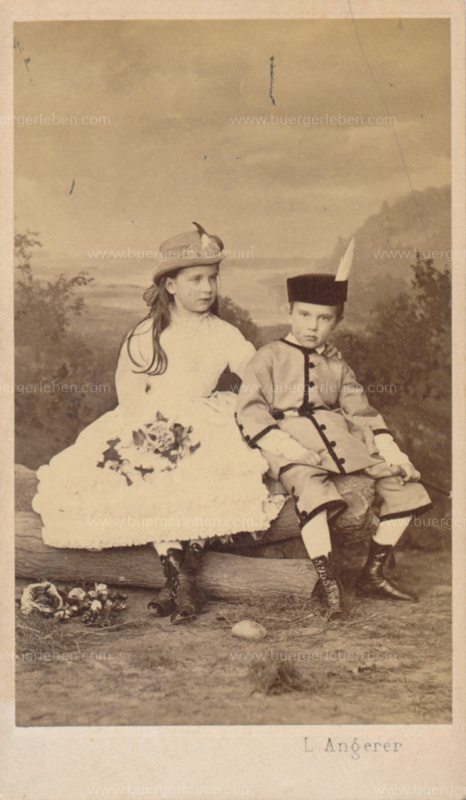 ph-gisela-rudolf-auf-holz-l.angerer-back